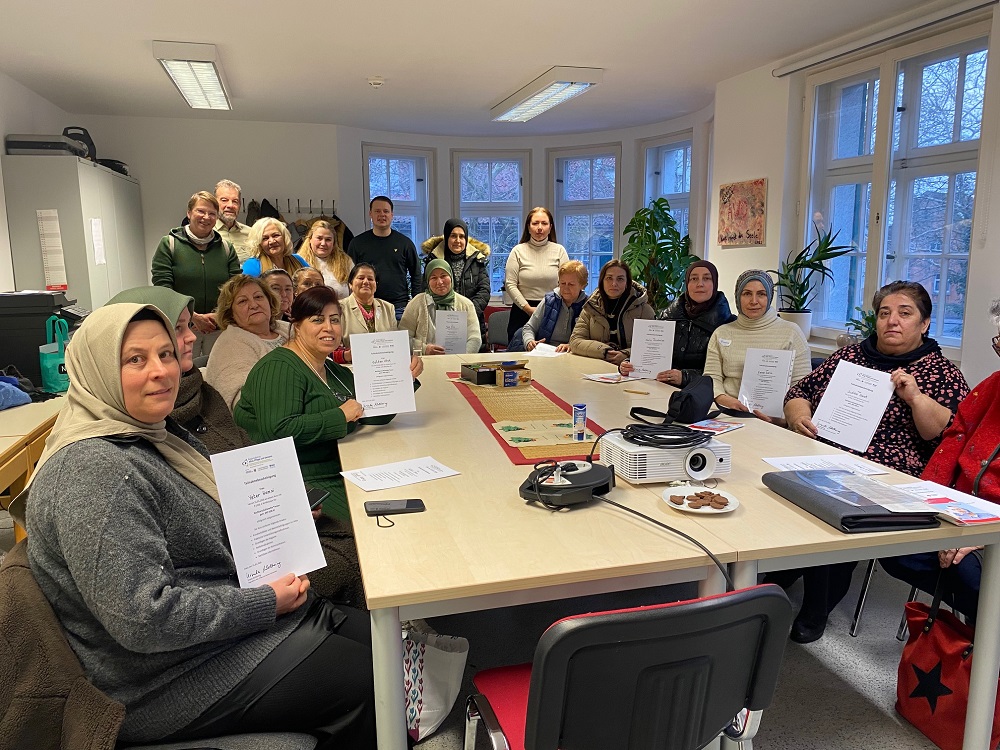 In der ganztägigen Schulung zur Nachbarschaftshelferin ging es um Krankheitsbilder, praktische Unterstützung und rechtliche Leistungen.