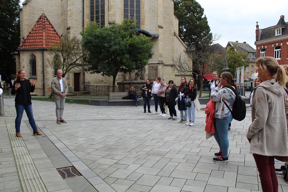 Soziale Stadtführung bietet vielfältige Einblicke in die Arbeitsstadt