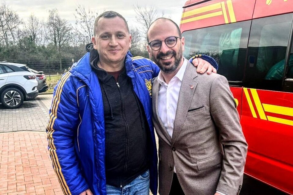 Harman erinnert an vierten Jahrestag des Kriegsbeginns