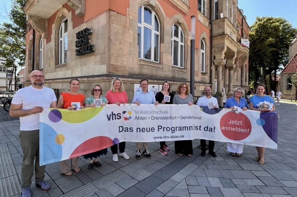 Von KI bis Kinder-Uni: VHS Ahlen mit neuem Programm für 2026 und 2027