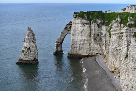 Foto: Felsenküste am Meer